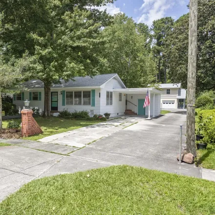 Buy this 3 bed house on 1011 South 43rd Street in Winter Park, Wilmington