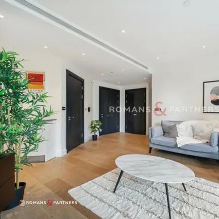 Image 2 - Queenstown Road, London, SW11 8BY, United Kingdom - Room for rent