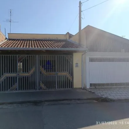 Buy this 2 bed house on Rua Salvador in Piracangaguá, Taubaté - SP