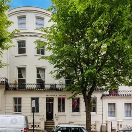 Buy this 2 bed townhouse on 49 Brunswick Road in Brighton, BN3 1AE