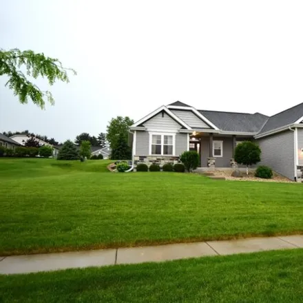 Buy this 3 bed house on 769 Pinnacle Drive in Lake Mills, WI 53551