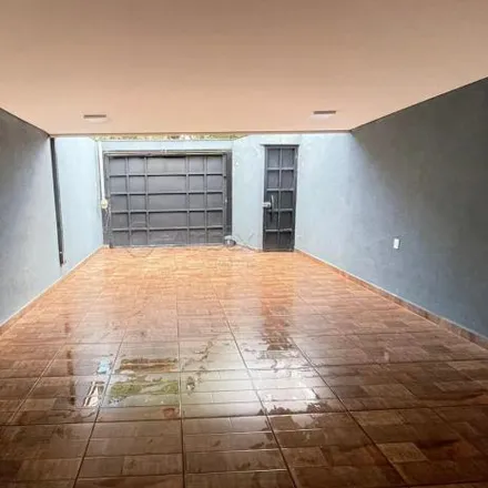 Rent this 3 bed house on Rua José Alves da Cunha in Centro, Americana - SP