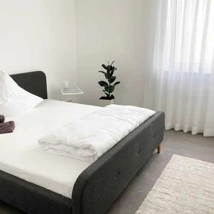 Rent this 3 bed apartment on Amselweg 14 in 73765 Neuhausen auf den Fildern, Germany