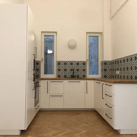 Image 3 - Élelmiszerbolt, Budapest, Vas utca 15/b, 1088, Hungary - Apartment for rent