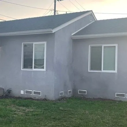 Rent this 3 bed house on 3529 Fashion Avenue in Long Beach, CA 90810