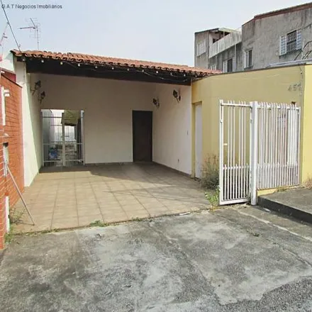 Buy this 3 bed house on Rua Walter Vieira Pinto in Jardim Emília, Sorocaba - SP