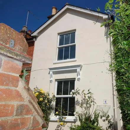 Rent this 2 bed house on 3rd Farnham Scount Group HQ in Long Garden Walk, Farnham