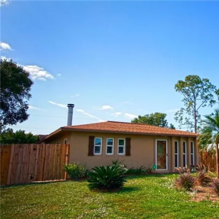 Image 2 - 4917 Lee Circle North, Lehigh Acres, FL 33971, USA - House for sale