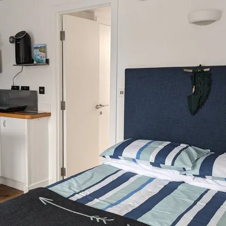 Image 2 - Newquay, TR7 1JR, United Kingdom - Apartment for rent