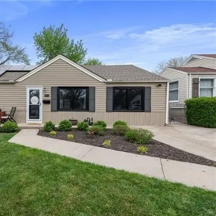 Buy this 4 bed house on 7814 West 59th Terrace in Overland Park, KS 66202