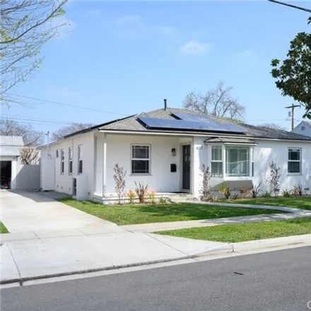 Buy this 3 bed house on 439 East 44th Way in Long Beach, CA 90807