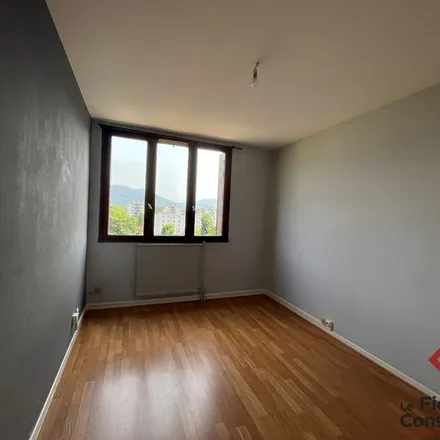 Rent this 2 bed apartment on 24 Chemin de Bérivière in 38240 Meylan, France