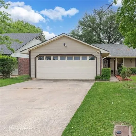 Buy this 3 bed house on 2533 Downs Circle in Brownlee Estates, Bossier City