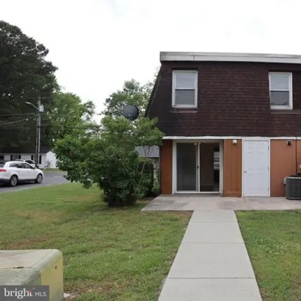 Image 2 - 1001 Kent Avenue, Salisbury, MD 21804, USA - Townhouse for rent