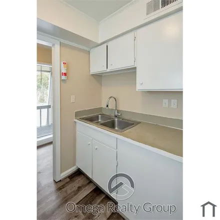 Image 3 - 699 Washington Avenue, Montgomery, AL 36104, USA - Apartment for rent