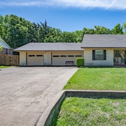 Image 1 - 340 Lakewood Drive, Waxahachie, TX 75165, USA - House for sale