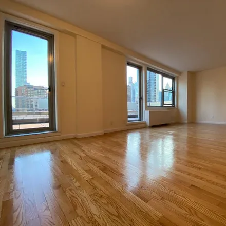 Image 7 - 250 East 63rd Street, New York, NY 10065, USA - Apartment for rent