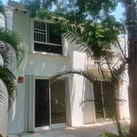 Buy this 3 bed house on Avenida Retorno Chichen Itza in Fraccionamiento Pakal, 77717 Playa del Carmen