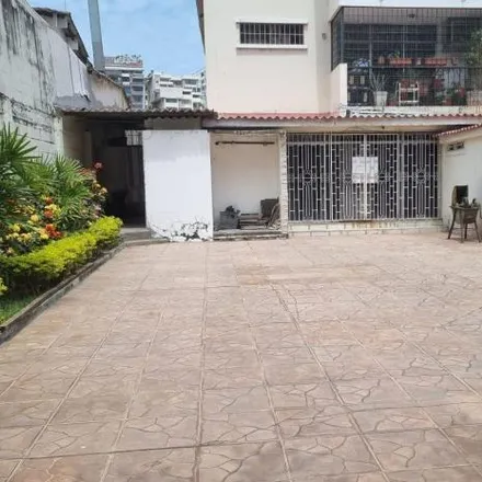 Image 2 - 2° Pasaje 25 NO 21, 090507, Guayaquil, Ecuador - Apartment for sale
