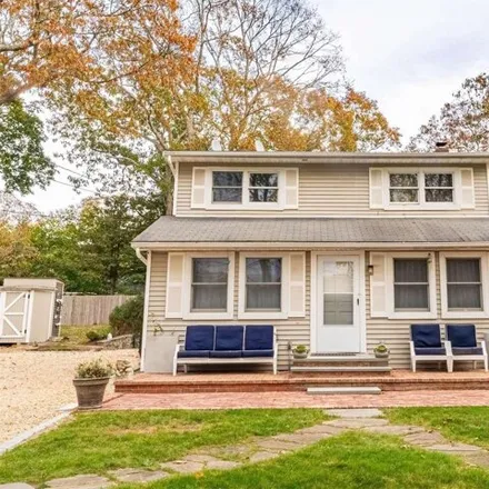 Buy this 4 bed house on 312 Three Mile Harbor Road in Freetown, East Hampton North