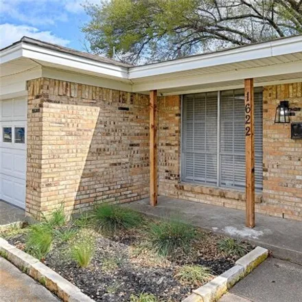 Image 2 - 1622 Savage Drive, Mesquite, TX 75149, USA - House for sale