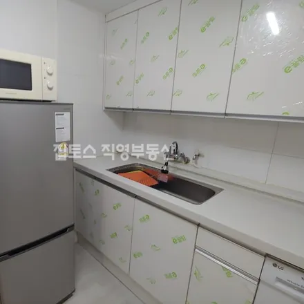 Image 1 - 서울특별시 강남구 논현동 193-10 - Apartment for rent