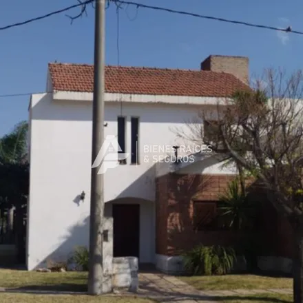 Buy this 3 bed house on Sadi Carnot 1199 in Roque Saenz Peña, Río Cuarto