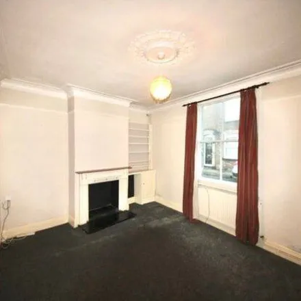 Image 4 - Charlton Street, York, YO23 1JN, United Kingdom - Apartment for rent