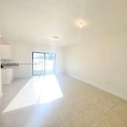 Image 2 - 539 Northeast 210th Terrace, Miami-Dade County, FL 33179, USA - Townhouse for rent