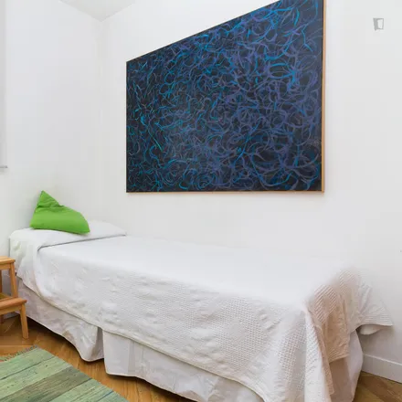 Rent this 3 bed room on Madrid in Calle de Enrique Velasco, 43