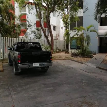 Rent this 3 bed apartment on Avenida José García de la Torre in SM 1, 77524 Cancún