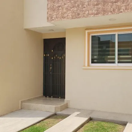 Rent this 3 bed house on Calle Izotes in 76806 San Juan del Río, QUE