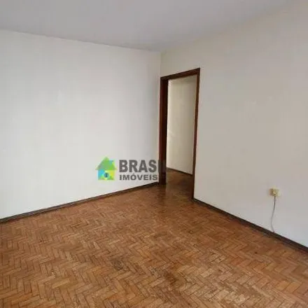 Rent this 3 bed apartment on Rua Assis Figueiredo in Jardim Quisisana, Poços de Caldas - MG