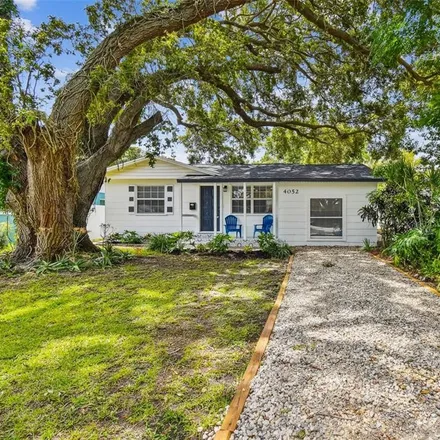 Image 3 - Thorn Howard Academy, 12th Avenue North, Saint Petersburg, FL 33710, USA - House for sale
