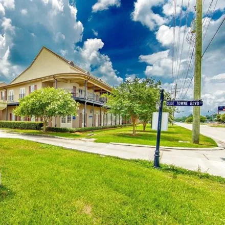 Rent this 2 bed condo on 112 Olde Towne Blvd in Houma, Louisiana