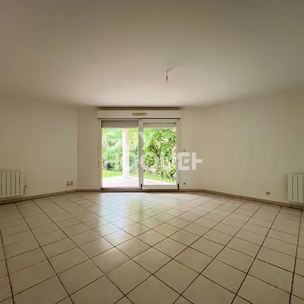 Rent this 4 bed apartment on 1 Avenue Pierre Coupeau in 31130 Balma, France