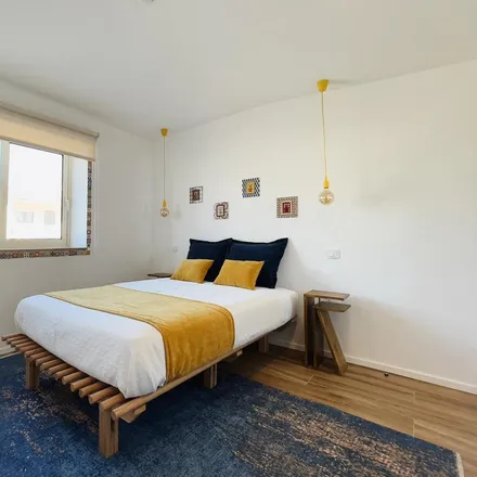Rent this 1 bed room on Smile - Café-Concerto in Avenida da Praia, 3885-624 Esmoriz