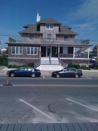 Rent this 5 bed house on Seaside Park
