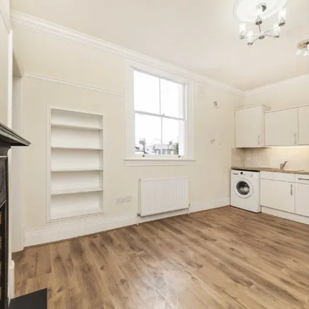 Image 2 - 378 Clapham Road, London, SW9 9FY, United Kingdom - Townhouse for rent