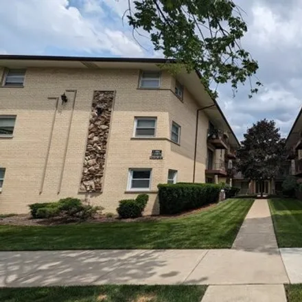 Buy this 1 bed condo on 4233 N Keeler Ave Apt 2B in Chicago, Illinois