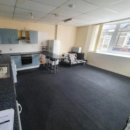 Rent this 5 bed house on City Road in Cardiff, CF24 3DJ