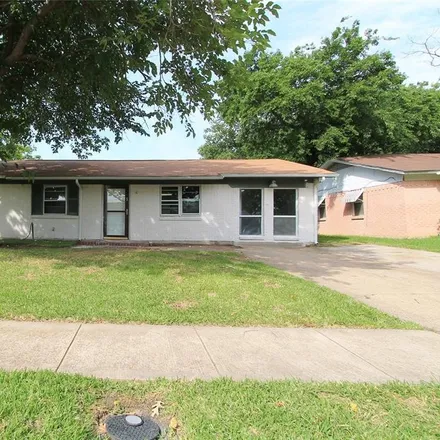 Buy this 3 bed house on 3603 Casa Ridge Drive in Mesquite, TX 75150