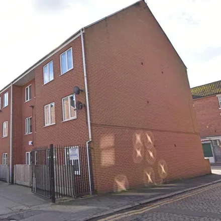 Rent this 4 bed apartment on Discount Express in 296 Radford Road, Nottingham