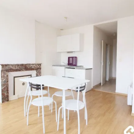 Rent this 2 bed apartment on 6 Allée Jules Clerjon de Champagny in 42300 Roanne, France