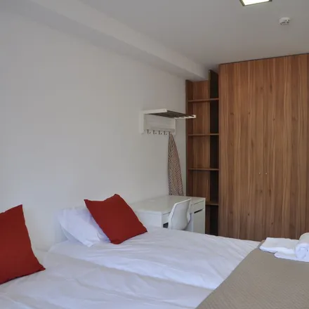 Rent this 1 bed apartment on Avenida Defensores de Chaves 93 in 1000-120 Lisbon, Portugal
