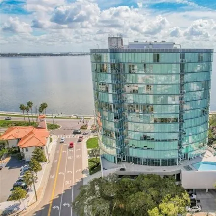 Buy this 3 bed condo on 2989 West Bay To Bay Boulevard in Tampa, FL 33629