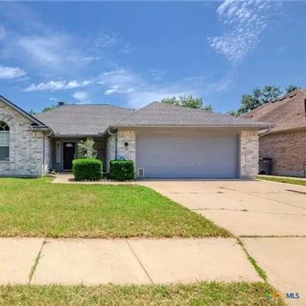 Buy this 3 bed house on 208 Canyon Crk in Victoria, Texas