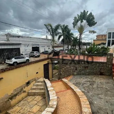 Buy this 3 bed house on Avenida Brasil in Vila Santana, Anápolis - GO