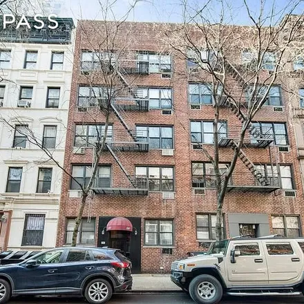 Rent this 1 bed apartment on 328 East 90th Street in New York, NY 10128