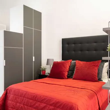 Rent this 1 bed apartment on Madrid in Calle de la Centenera, 29